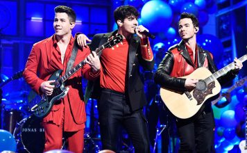 Jonas Brothers - Saturday Night Live